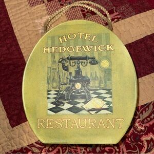 Vintage Hotel Hedgewick Gift Box